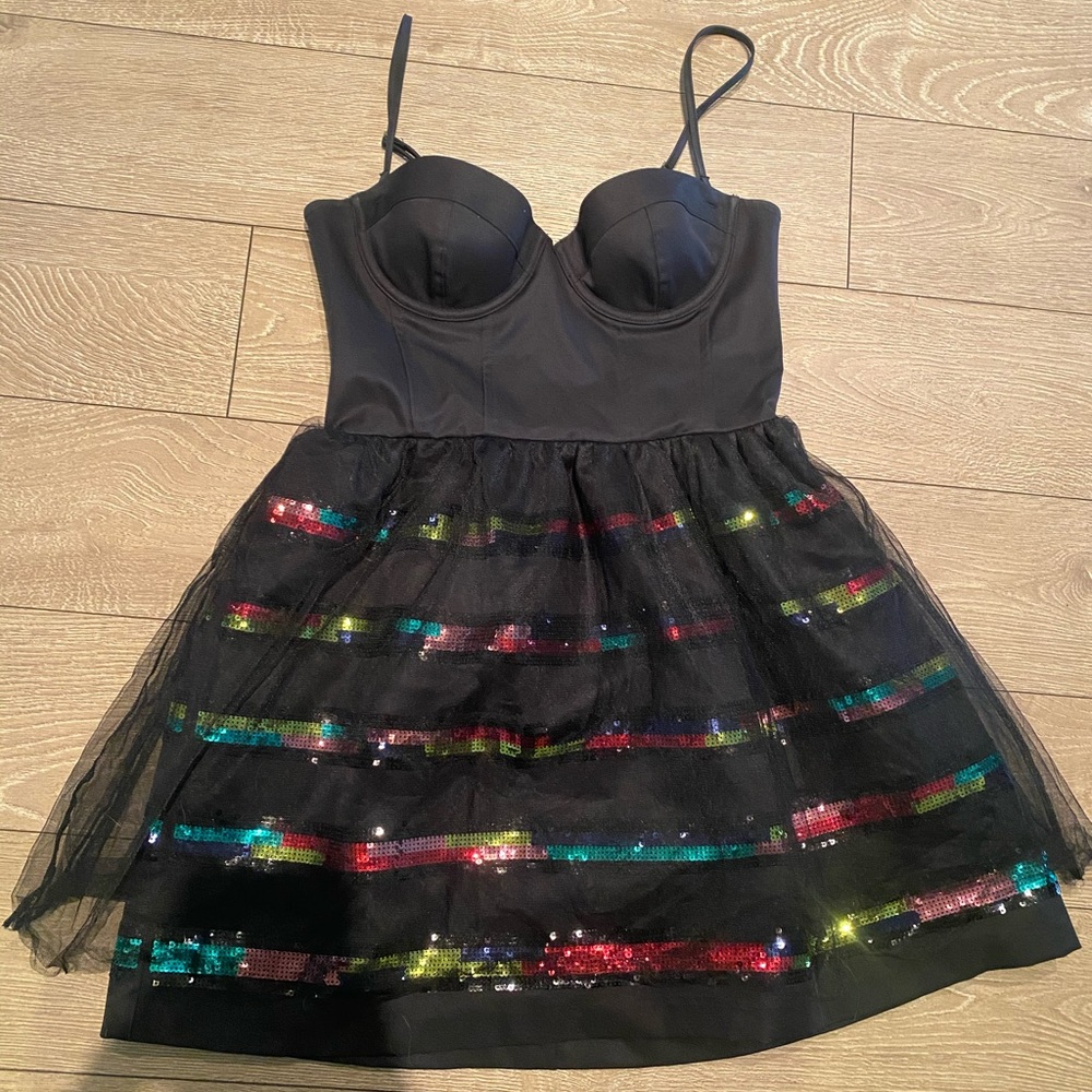 The PERFECT NYE Sparkly corset dress!